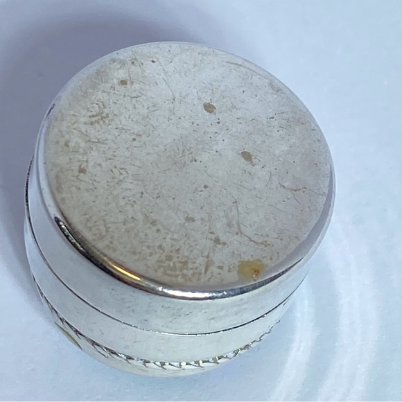 Gorgeous Silver Box with Geometric Inlay - Picture 6 of 10